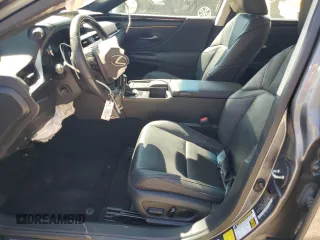 2021 Lexus ES 350 with VIN 58ADZ1B18MU084235, listed as a Copart auction lot 50713635 with 55,539 mi miles and Salvage Title. Bid and sale history available at DreamBid. Image 7.