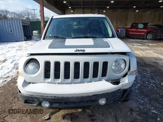 2016 Jeep Patriot Sport with VIN 1C4NJPBA8GD666981, listed as a IAAI auction lot 41408318 with 111,093 mi miles and . Bid and sale history available at DreamBid. Image 12.