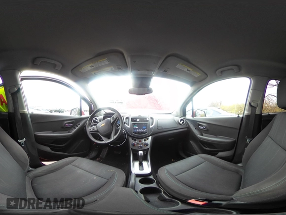 2015 Chevrolet Trax LT with VIN KL7CJLSB2FB117132, listed as a IAAI auction lot 40924586 with 83,170 mi miles. Bid and sale history available at carsss.com. Image 18.