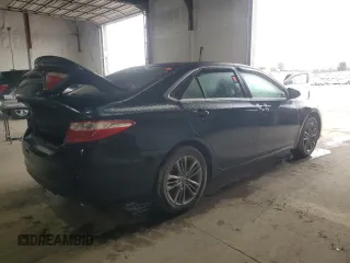 2015 Toyota Camry XLE z VIN 4T1BF1FK9FU474810, wystawiony jako Copart lot #47950725 z przebiegiem Nie podano mil oraz Szkoda całkowita • Salvage title. Historia ofert i sprzedaży dostępna na DreamBid. Obrazek 3.