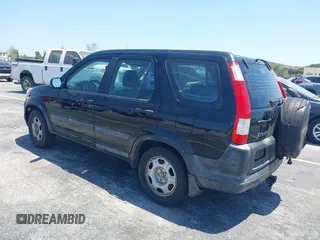 2005 Honda CR-V LX with VIN SHSRD68525U303247, listed as a IAAI auction lot 42146356 with 170,093 mi miles and . Bid and sale history available at DreamBid. Image 3.