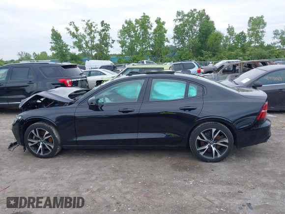 2024 Volvo S60 Core Dark Theme with VIN 7JRL12TK3RG297323, listed as a IAAI auction lot 42514589 with 33,757 mi miles and . Bid and sale history available at DreamBid. Image 14.