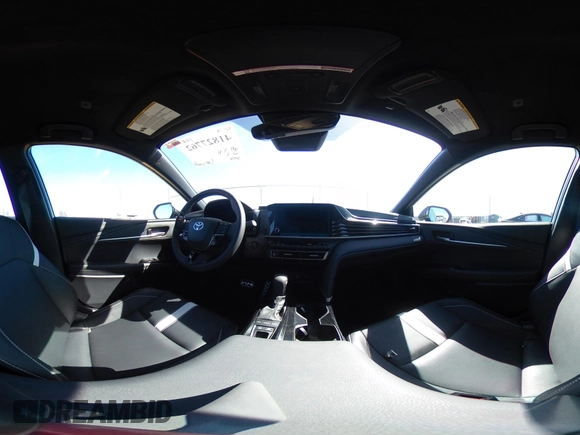 2025 Toyota Camry LE z VIN 4T1DAACK4SU572097, wystawiony jako IAAI lot #41827762 z przebiegiem 8 106 mil mil oraz . Historia ofert i sprzedaży dostępna na DreamBid. Obrazek 18.