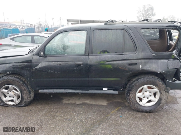 1998 Toyota 4Runner with VIN JT3GM84R2W0034920, listed as a IAAI auction lot 41550366 with 208,407 mi miles. Bid and sale history available at carsss.com. Image 14.