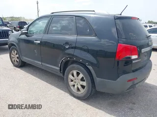 2013 Kia Sorento LX with VIN 5XYKT3A67DG359284, listed as a IAAI auction lot 42644742 with 258,998 mi miles and . Bid and sale history available at DreamBid. Image 3.