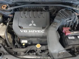 2007 Mitsubishi Outlander XLS z VIN JA4MT41X87Z001991, wystawiony jako IAAI lot #42200951 z przebiegiem 202 866 mil mil oraz . Historia ofert i sprzedaży dostępna na DreamBid. Obrazek 10.