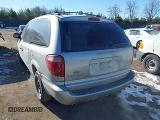 2003 Dodge Caravan Sport with VIN 2D4GP44R23R328592, listed as a IAAI auction lot 41422474 with 0 mi miles. Bid and sale history available at carsss.com. Image 3.