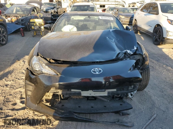 2017 Toyota 86 with VIN JF1ZNAA1XH8709513, listed as a Copart auction lot 82393764 with 42,786 mi miles and Salvage Title. Bid and sale history available at carsss.com. Image 5.