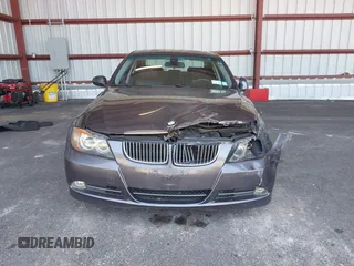 2006 BMW 3 Series 330i with VIN WBAVB33526KR73321, listed as a IAAI auction lot 42569889 with 104,466 mi miles and . Bid and sale history available at DreamBid. Image 12.