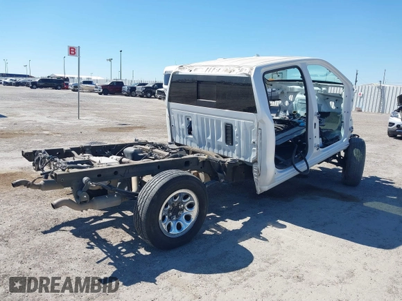 2019 Chevrolet Silverado 1500 High Country with VIN 1GCUYHEL9KZ249925, listed as a IAAI auction lot 41870963 with 1 mi miles. Bid and sale history available at carsss.com. Image 4.