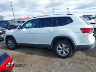 2018 Volkswagen Atlas Launch Edition with VIN 1V2BR2CA5JC513354, listed as a IAAI auction lot 41205605 with 99,793 mi miles and . Bid and sale history available at DreamBid. Image 14.