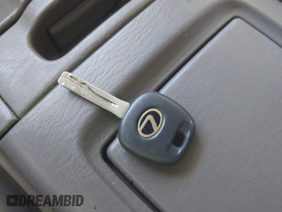 2003 Lexus RX 300 z VIN JTJHF10UX30309194, wystawiony jako IAAI lot #42334890 z przebiegiem 209 683 mil mil oraz . Historia ofert i sprzedaży dostępna na DreamBid. Obrazek 11.