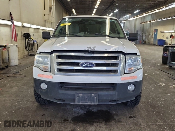 2014 Ford Expedition XL with VIN 1FMJU1G50EEF24187, listed as a IAAI auction lot 42616117 with 235,361 mi miles and . Bid and sale history available at DreamBid. Image 15.