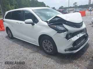 2021 Toyota Sienna XLE with VIN 5TDYRKEC3MS004361, listed as a IAAI auction lot 42469153 with 90,716 mi miles and . Bid and sale history available at DreamBid. Image 1.