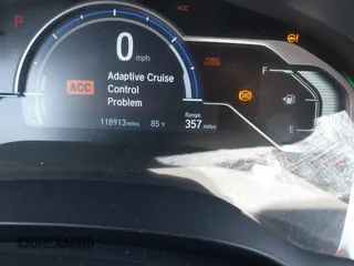 2018 Honda Clarity Touring with VIN JHMZC5F39JC022655, listed as a IAAI auction lot 42149002 with 118,913 mi miles. Bid and sale history available at carsss.com. Image 15.