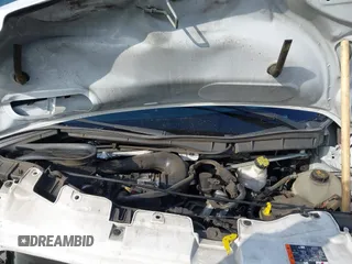 2021 Ford Transit Cargo z VIN 1FTBR3X82MKA18067, wystawiony jako IAAI lot #41205233 z przebiegiem 48 391 mil mil oraz . Historia ofert i sprzedaży dostępna na DreamBid. Obrazek 10.