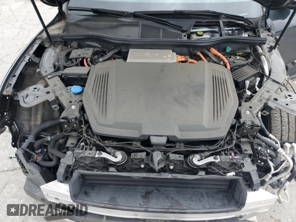 2021 Audi e-tron Prestige z VIN WA1VABGE0MB004327, wystawiony jako Copart lot #51814545 z przebiegiem 16 460 mil mil oraz Szkoda całkowita • Salvage title. Historia ofert i sprzedaży dostępna na DreamBid. Obrazek 12.