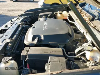 2018 Chevrolet Colorado 4WD LT z VIN 1GCGTCENXJ1255228, wystawiony jako IAAI lot #43484944 z przebiegiem 120 702 mil mil oraz . Historia ofert i sprzedaży dostępna na DreamBid. Obrazek 19.