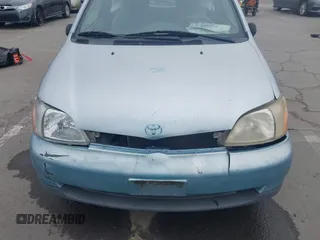 2000 Toyota ECHO z VIN JTDAT1237Y0048597, wystawiony jako IAAI lot #42120794 z przebiegiem 182 312 mil mil oraz . Historia ofert i sprzedaży dostępna na DreamBid. Obrazek 6.