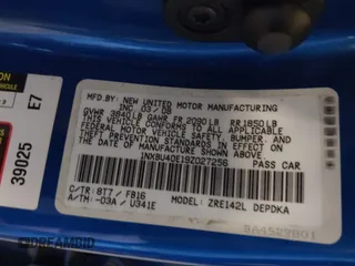 2009 Toyota Corolla with VIN 1NXBU40E19Z027256, listed as a IAAI auction lot 41383298 with 221,545 mi miles. Bid and sale history available at carsss.com. Image 9.