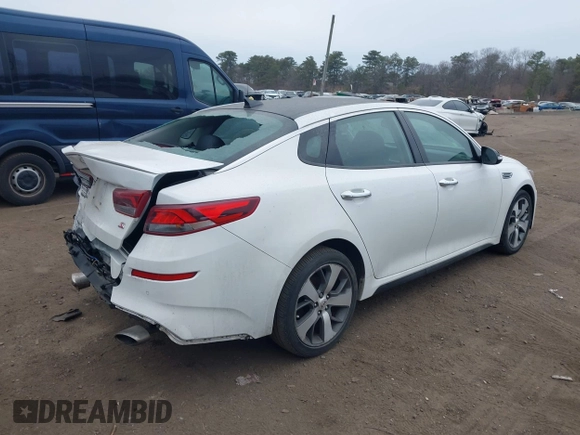 2020 Kia Optima LX with VIN 5XXGT4L3XLG399313, listed as a IAAI auction lot 41656479 with 82,960 mi miles. Bid and sale history available at carsss.com. Image 4.