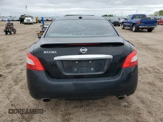 2011 Nissan Maxima SV z VIN 1N4AA5APXBC862711, wystawiony jako Copart lot #57661095 z przebiegiem 122 670 mil mil oraz Szkoda całkowita • Salvage title. Historia ofert i sprzedaży dostępna na DreamBid. Obrazek 6.