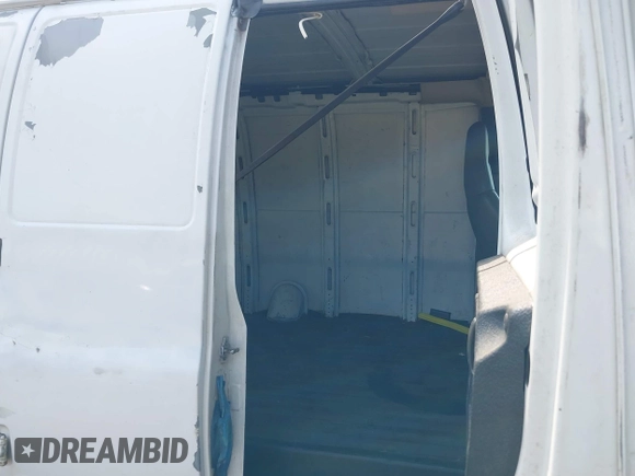 2007 Chevrolet Express Cargo with VIN 1GCGG29V871189408, listed as a IAAI auction lot 42567032 with 330,203 mi miles and . Bid and sale history available at DreamBid. Image 8.