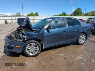 2006 Volkswagen Jetta Edition z VIN 3VWCT81K36M853238, wystawiony jako Copart lot #57164115 z przebiegiem 107 299 mil mil oraz Szkoda całkowita • Salvage title. Historia ofert i sprzedaży dostępna na DreamBid. Obrazek 1.