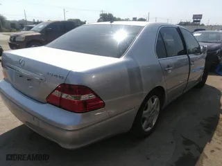2005 Lexus LS 430 with VIN JTHBN36F955001986, listed as a IAAI auction lot 34319638 with 102,516 mi miles. Bid and sale history available at carsss.com. Image 4.