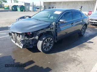 2017 Toyota Avalon XLE z VIN 4T1BK1EB5HU262650, wystawiony jako IAAI lot #42004158 z przebiegiem 81 018 mil mil oraz . Historia ofert i sprzedaży dostępna na DreamBid. Obrazek 20.