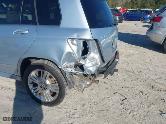 2014 Mercedes-Benz GLK-Class GLK 250 BlueTEC with VIN WDCGG0EB0EG265336, listed as a IAAI auction lot 41304188 with 63,221 mi miles. Bid and sale history available at carsss.com. Image 12.
