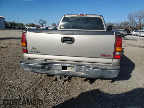 2001 GMC Sierra 1500HD SLE z VIN 1GTGK13U51F165800, wystawiony jako Copart lot #82983364 z przebiegiem 139 686 mil mil oraz Szkoda całkowita • Salvage title. Historia ofert i sprzedaży dostępna na DreamBid. Obrazek 6.