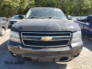 2013 Chevrolet Suburban LT with VIN 1GNSCJE09DR235732, listed as a Copart auction lot 75107514 with 256,229 mi miles and Clean Title. Bid and sale history available at carsss.com. Image 5.