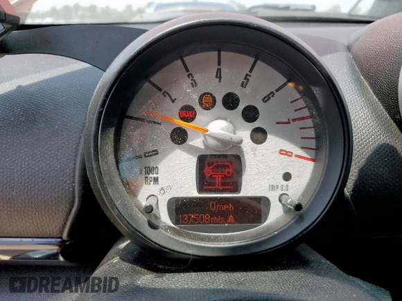 2011 MINI Countryman S with VIN WMWZC3C55BWH98129, listed as a Copart auction lot 57237285 with 137,508 mi miles and Clean title. Bid and sale history available at DreamBid. Image 9.