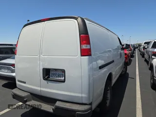 2022 Chevrolet Express Cargo with VIN 1GCWGAFP2N1261356, listed as a IAAI auction lot 42670346 with 63,269 mi miles and . Bid and sale history available at DreamBid. Image 20.