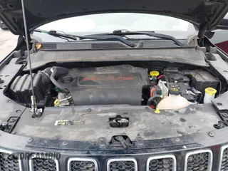 2018 Jeep Compass Altitude with VIN 3C4NJDBB9JT202297, listed as a IAAI auction lot 42020996 with 59,461 mi miles and . Bid and sale history available at DreamBid. Image 10.