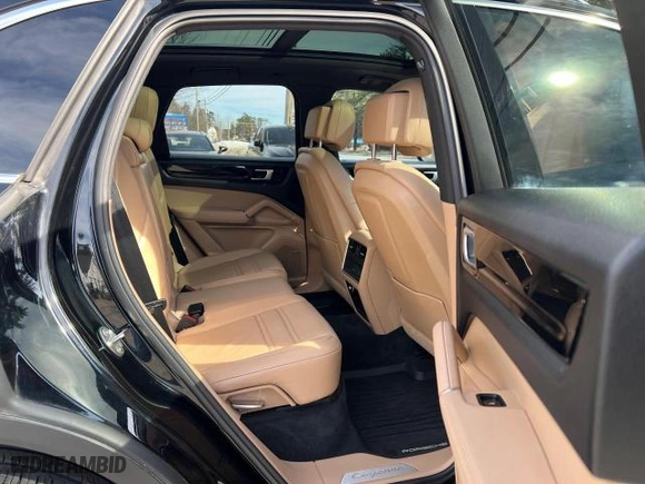 2019 Porsche Cayenne with VIN WP1AA2AY3KDA11036, listed as a Copart auction lot 51807935 with NaN miles and Clean Title. Bid and sale history available at carsss.com. Image 6.