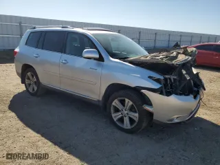 2011 Toyota Highlander Limited with VIN 5TDYK3EH7BS044171, listed as a Copart auction lot 52055235 with 202,724 mi miles and Non Repairable. Bid and sale history available at carsss.com. Image 4.