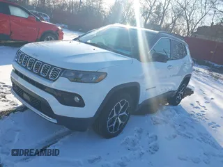 2025 Jeep Compass Limited with VIN 3C4NJDCNXST531729, listed as a IAAI auction lot 41542033 with 1,323 mi miles and . Bid and sale history available at DreamBid. Image 18.