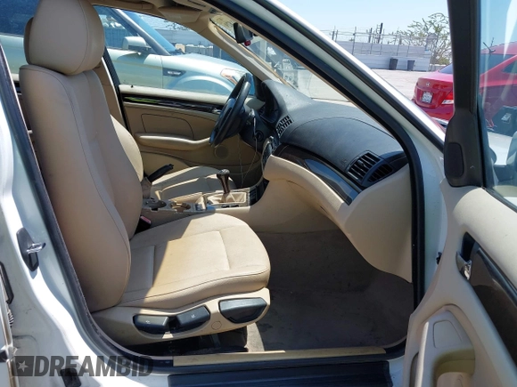 2005 BMW 3 Series 325i with VIN WBAET37475NH06710, listed as a IAAI auction lot 42581829 with 189,453 mi miles and . Bid and sale history available at DreamBid. Image 5.