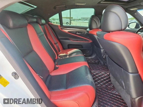 2015 Lexus LS 460 z VIN JTHCL5EF5F5023802, wystawiony jako Copart lot #61601925 z przebiegiem 110 064 mil mil oraz Szkoda całkowita • Salvage title. Historia ofert i sprzedaży dostępna na DreamBid. Obrazek 10.
