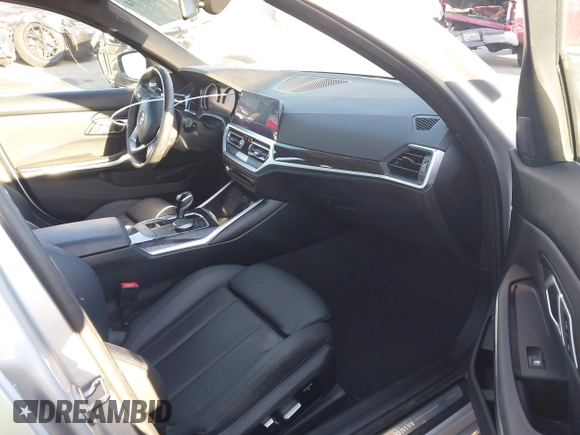 2019 BMW 3 Series 330i with VIN WBA5R1C57KAK11666, listed as a IAAI auction lot 41997874 with 79,988 mi miles and . Bid and sale history available at DreamBid. Image 5.