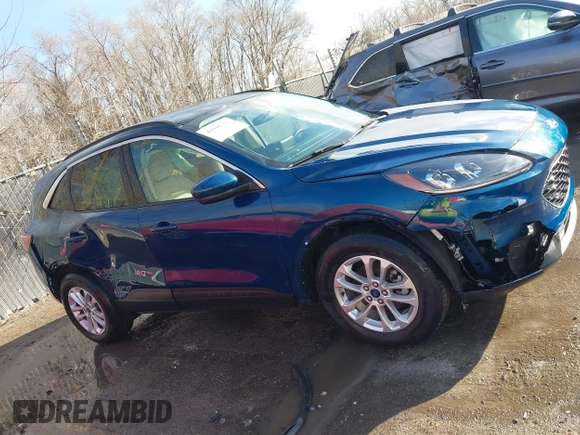 2020 Ford Escape SE with VIN 1FMCU9G60LUB37190, listed as a IAAI auction lot 41641727 with 24,845 mi miles. Bid and sale history available at carsss.com. Image 13.