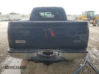 2006 Ford F-250 XL z VIN 1FTSW21P66EA29769, wystawiony jako Copart lot #56728845 z przebiegiem Nie podano mil oraz Szkoda całkowita • Salvage title. Historia ofert i sprzedaży dostępna na DreamBid. Obrazek 6.