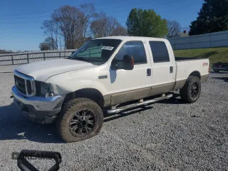 2003 Ford Super Duty F-250 XL with VIN 1FTNW21L33EC23486, listed as a Copart auction lot 48821505 with 245,794 mi miles and Salvage Title. Bid and sale history available at carsss.com. Image 1.