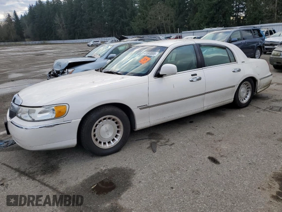 2001 Lincoln Town Car Executive with VIN 1LNHM81W91Y729914, listed as a Copart auction lot 41593085 with 144,950 mi miles and Clean title. Bid and sale history available at DreamBid. Image 1.