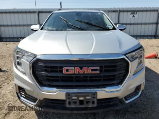 2022 GMC Terrain SLE z VIN 3GKALMEV1NL209768, wystawiony jako Copart lot #52562965 z przebiegiem 60 716 mil mil oraz Szkoda całkowita • Salvage title. Historia ofert i sprzedaży dostępna na DreamBid. Obrazek 5.