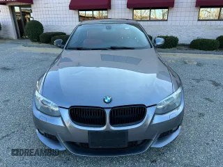 2011 BMW 3 Series 335i xDrive z VIN WBAKF9C54BE620159, wystawiony jako Copart lot #64338285 z przebiegiem 100 528 mil mil oraz Czysty tytuł • Clean title. Historia ofert i sprzedaży dostępna na DreamBid. Obrazek 14.
