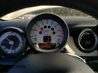 2012 MINI Convertible с VIN WMWZN3C52CT133828, выставлен на аукционе Copart как лот 89387935 с пробегом 106 567 миль миль и Списание • Salvage title. История ставок и продаж доступна на DreamBid. Изображение 9.