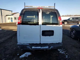 2017 GMC Savana Cargo Van with VIN 1GTW7AFF4H1913275, listed as a Copart auction lot 88629025 with 0 mi miles and Salvage Title. Bid and sale history available at carsss.com. Image 6.